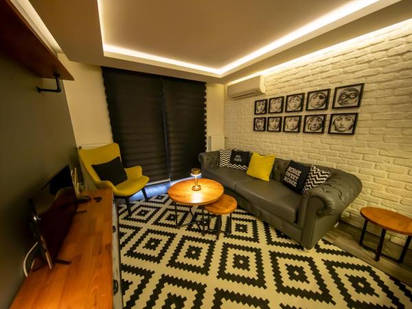 Ava Boutique Comfort Suites and Apartments : photo 9 de la chambre chambre lit queen-size deluxe