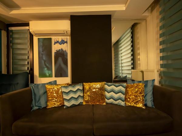 Ava Boutique Comfort Suites and Apartments : photo 8 de la chambre suite en duplex