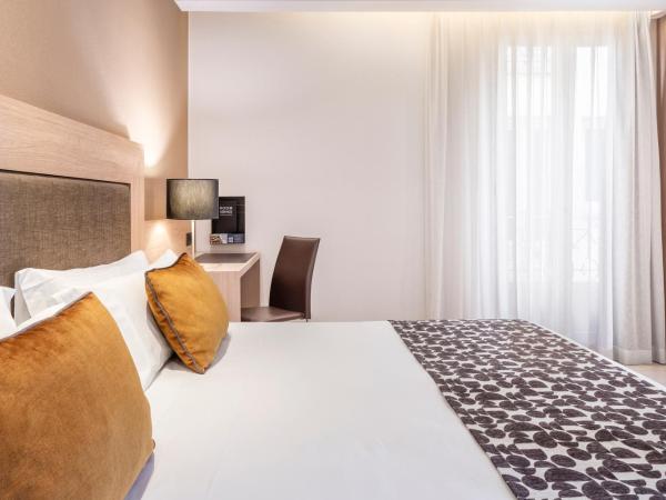 Catalonia Plaza Mayor : photo 2 de la chambre chambre double ou lits jumeaux premium