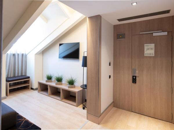 Catalonia Plaza Mayor : photo 3 de la chambre suite impériale