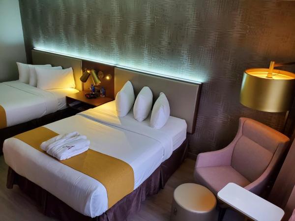 Atlantica Hotel Halifax : photo 5 de la chambre chambre 2 lits queen-size gold