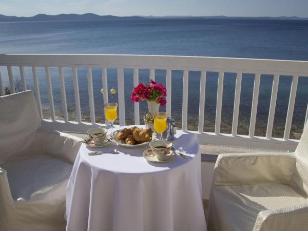 Villa Triana-Adults Only : photo 1 de la chambre suite avec balcon - vue sur mer