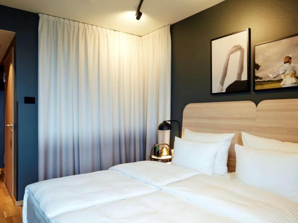 Scandic Frankfurt Hafenpark : photo 2 de la chambre superior doppelzimmer mit zugang zum living room