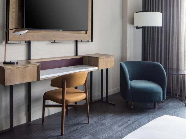 Marriott Dallas Uptown : photo 1 de la chambre chambre standard 1 lit king-size - vue sur ville