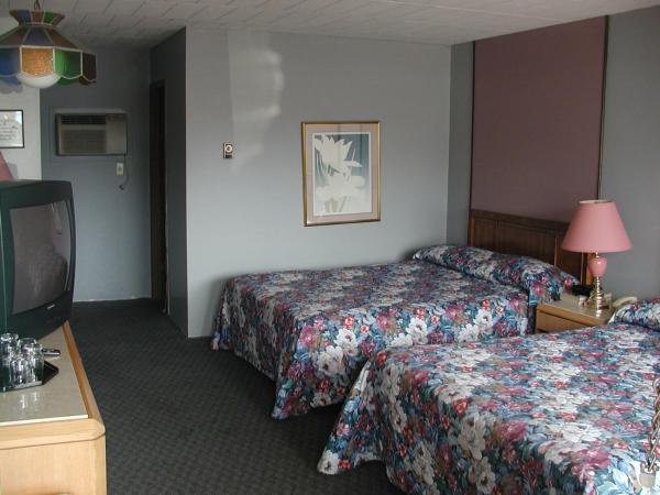 Rainbow Motor Inn - Fallsview : photo 5 de la chambre chambre avec 2 grands lits queen-size 