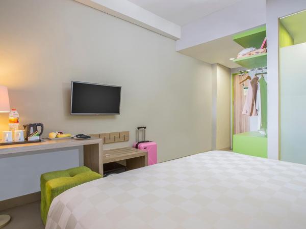KHAS Surabaya : photo 4 de la chambre deluxe twin or double room only