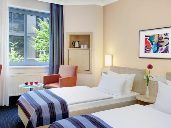 IntercityHotel Nürnberg : photo 1 de la chambre chambre affaires lits jumeaux