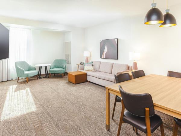 Staybridge Suites - Nashville - Vanderbilt, an IHG Hotel : photo 9 de la chambre suite affaires 1 chambre avec 2 lits queen-size