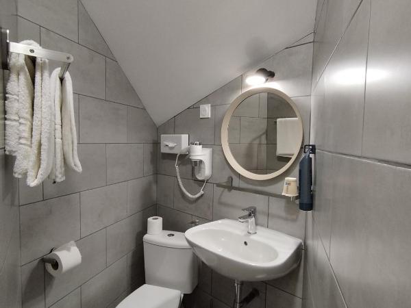 The Originals Access, Hotel Le Canter Saumur : photo 10 de la chambre chambre double