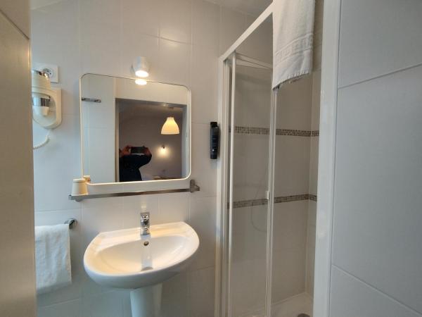 The Originals Access, Hotel Le Canter Saumur : photo 3 de la chambre chambre quadruple supérieure