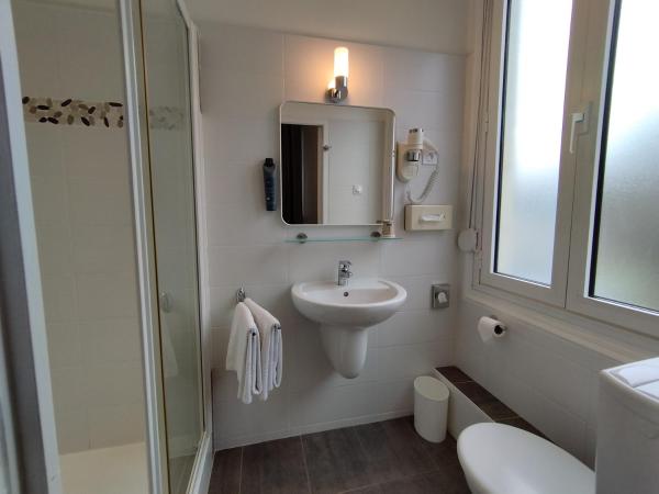 The Originals Access, Hotel Le Canter Saumur : photo 8 de la chambre chambre triple