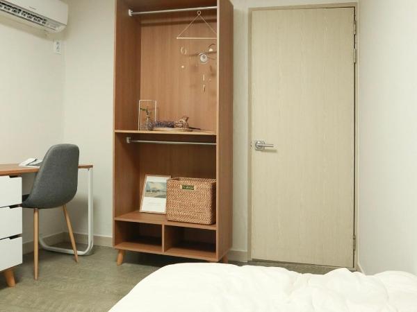 White Story : photo 5 de la chambre chambre simple avec salle de bains