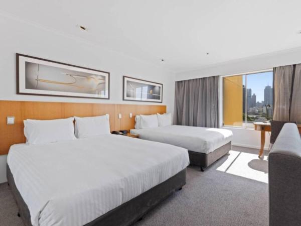 Holiday Inn Sydney Potts Point : photo 1 de la chambre chambre premium