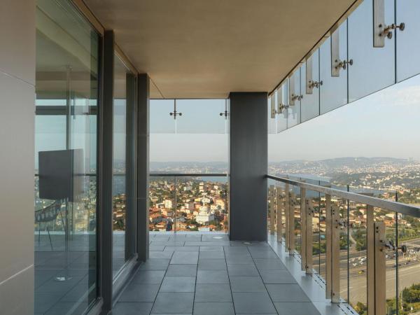 Le Meridien Istanbul Etiler : photo 7 de la chambre suite résidentielle bosphore avec accès au salon club