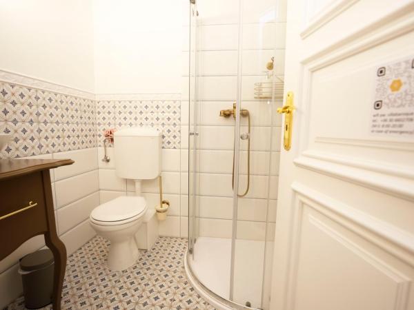 Villabaroque_Eger : photo 4 de la chambre chambre lit queen-size deluxe