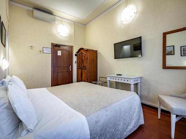 Hotel Alessandra : photo 9 de la chambre chambre double