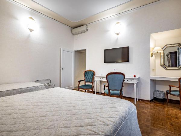 Hotel Alessandra : photo 5 de la chambre chambre triple