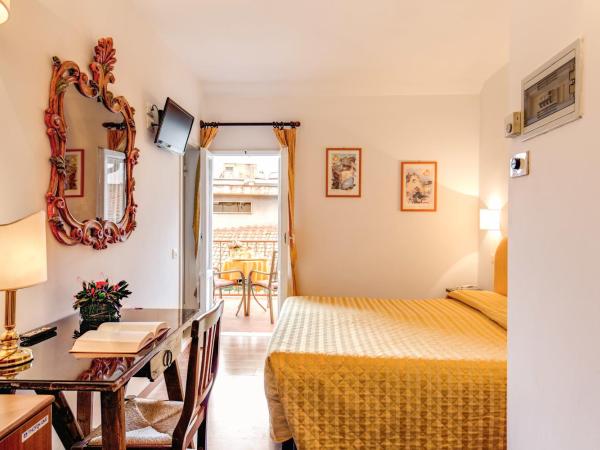Hotel S.Giorgio & Olimpic : photo 1 de la chambre chambre double ou lits jumeaux classique avec balcon