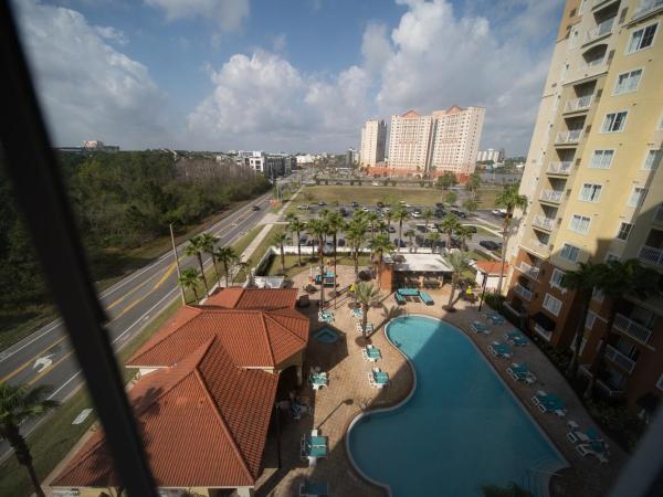 The Point Hotel & Suites - 705H Luxury - Pool view - Close to Universal : photo 5 de la chambre appartement - vue sur piscine 