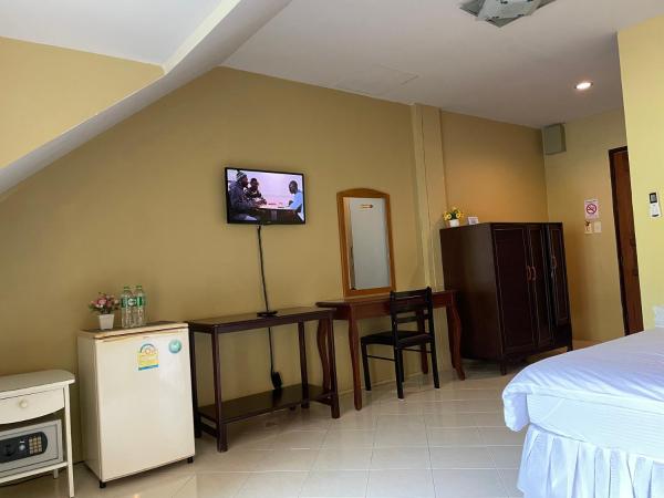 Nawaporn Place : photo 2 de la chambre chambre double