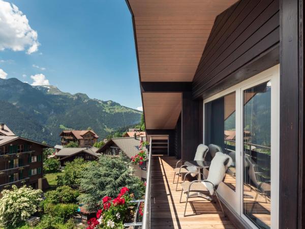 Hotel Bären - the Alpine Herb Hotel : photo 8 de la chambre chambre double supérieure avec balcon