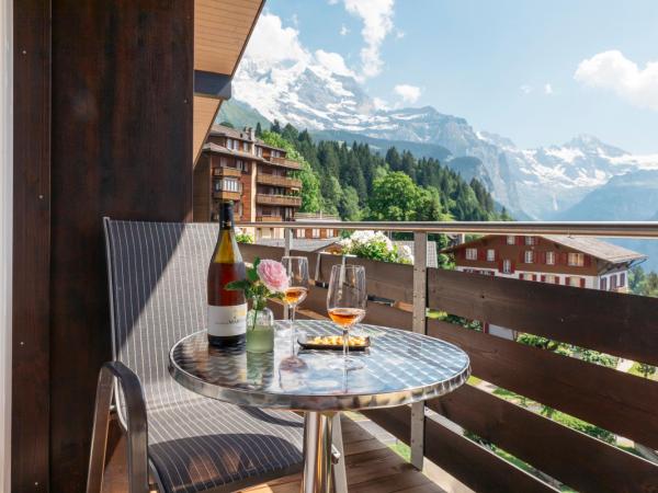 Hotel Bären - the Alpine Herb Hotel : photo 9 de la chambre chambre double supérieure avec balcon