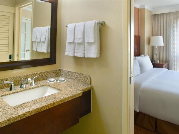 Atlanta Marriott Suites Midtown : photo 5 de la chambre suite 1 chambre lit king-size avec canapé-lit