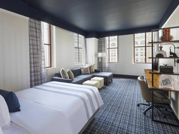 The Notary Hotel, Philadelphia, Autograph Collection : photo 6 de la chambre suite studio avec suite, 1 lit queen-size et canapé-lit - chambre d'angle