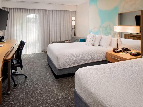 Courtyard by Marriott Fort Lauderdale North/Cypress Creek : photo 1 de la chambre chambre double avec 2 lits doubles