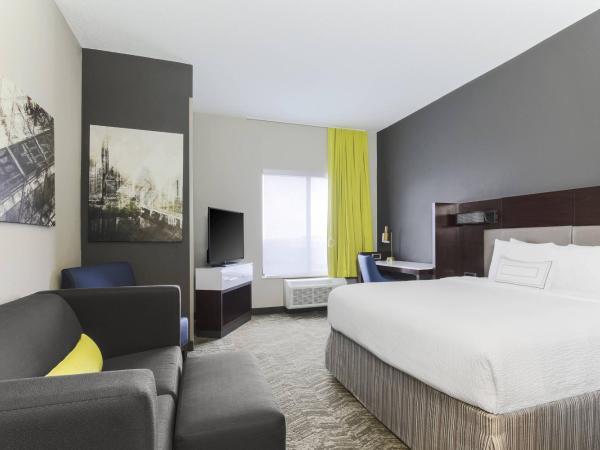 SpringHill Suites by Marriott Austin Parmer/Tech Ridge : photo 7 de la chambre suite lit king-size avec canapé-lit