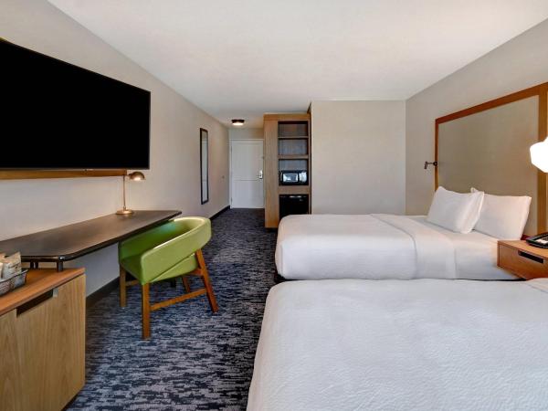 Fairfield Inn & Suites Las Vegas Airport South : photo 2 de la chambre chambre avec 2 lits queen-size - vue sur ville