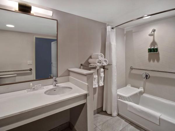 Fairfield Inn & Suites Las Vegas Airport South : photo 6 de la chambre chambre avec 2 lits queen-size - vue sur ville