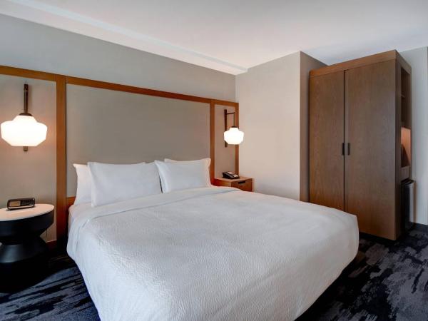 Fairfield Inn & Suites Las Vegas Airport South : photo 3 de la chambre suite junior d’angle 1 lit king-size avec canapé-lit