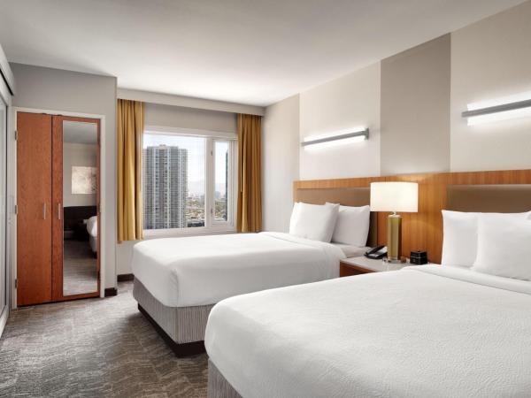 SpringHill Suites by Marriott Las Vegas Convention Center : photo 6 de la chambre studio lit queen-size de luxe avec lit gigogne
