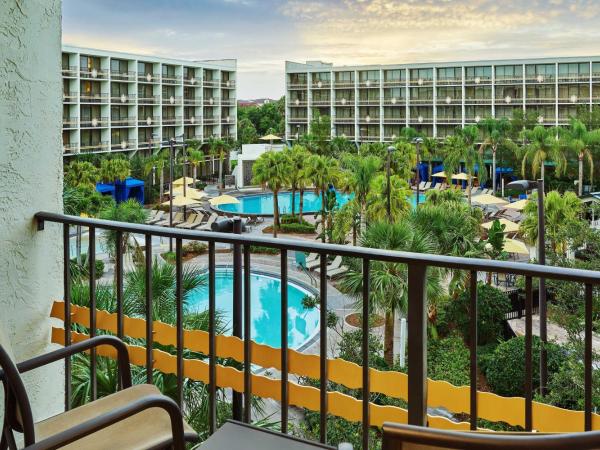 Sheraton Orlando Lake Buena Vista Resort : photo 1 de la chambre chambre avec 2 lits queen-size - vue piscine