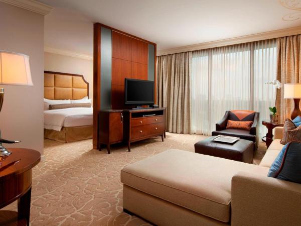 The St. Regis Houston : photo 3 de la chambre suite junior avec 1 lit king-size 