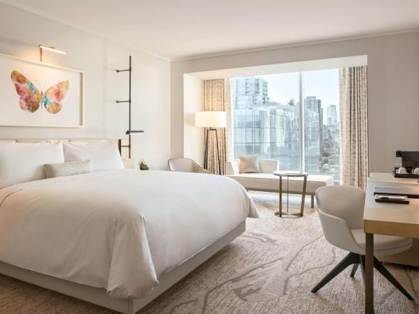 JW Marriott Parq Vancouver : photo 1 de la chambre executive lounge access, king guest room