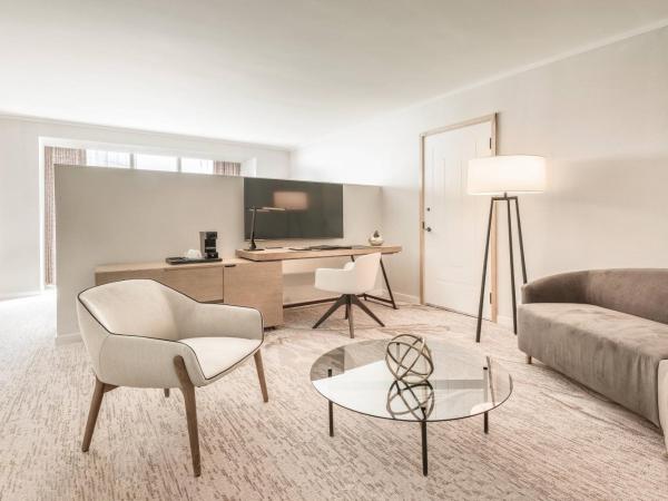 JW Marriott Parq Vancouver : photo 1 de la chambre junior suite - water view