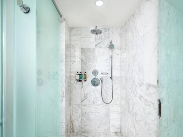 JW Marriott Parq Vancouver : photo 10 de la chambre suite 1 chambre lit king-size