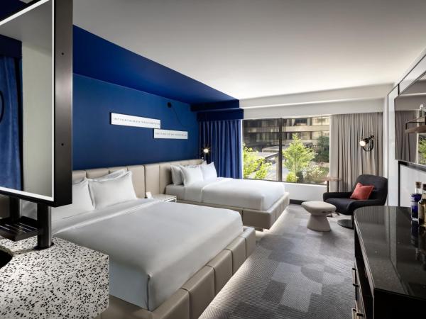 W Toronto : photo 1 de la chambre chambre 2 lits queen-size spectaculaire - vue sur cour