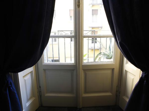 Albergo Garisenda : photo 6 de la chambre chambre double ou lits jumeaux avec salle de bains commune