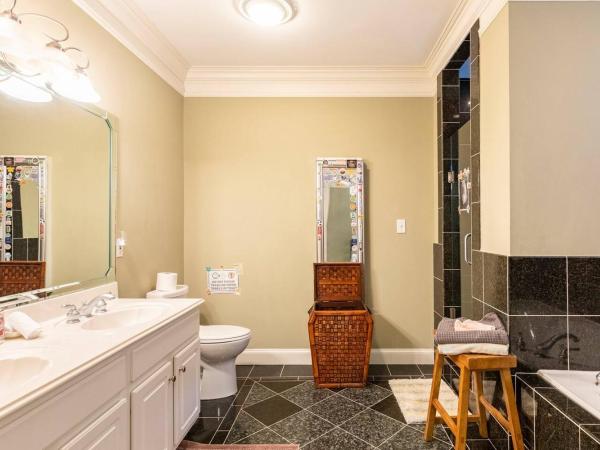 Private Master Room Downtown Atlanta : photo 2 de la chambre chambre lit queen-size