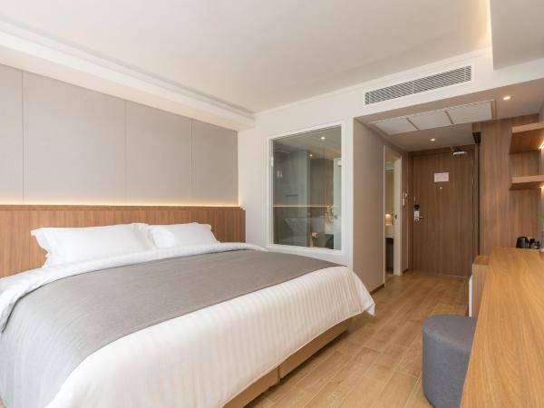 Shambhala Hotel Pattaya : photo 1 de la chambre chambre lit king-size supérieure