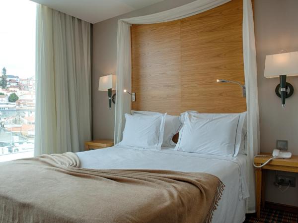 Hotel Oslo : photo 3 de la chambre chambre double supérieure avec balcon