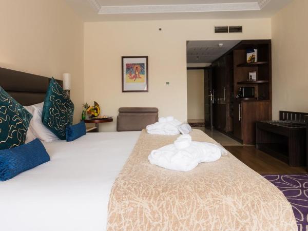 Savoy Le Grand Hotel Marrakech : photo 10 de la chambre chambre double prestige avec vue sur la piscine