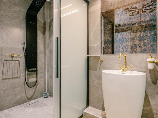 Neapolis 1897 Boutique Luxury Rooms : photo 3 de la chambre chambre triple exécutive - rez-de-chaussée