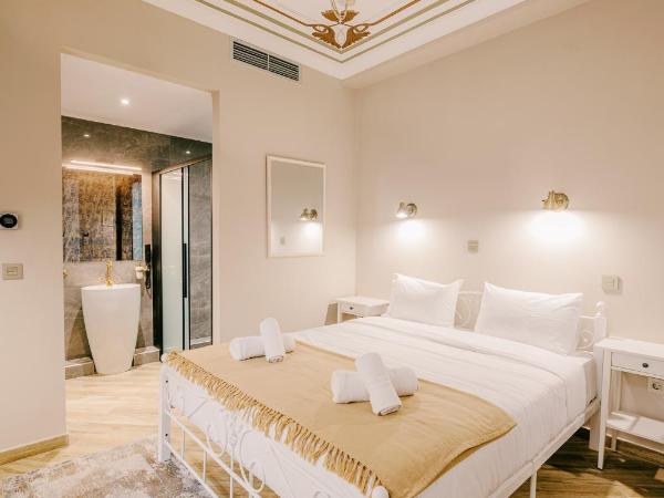 Neapolis 1897 Boutique Luxury Rooms : photo 9 de la chambre chambre triple exécutive - rez-de-chaussée