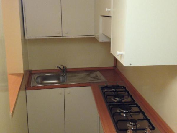 CAMERA DOPPIA - LOW COST CON BAGNO PRIVATO : photo 4 de la chambre chambre double avec balcon