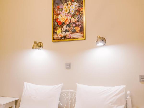 Neapolis 1897 Boutique Luxury Rooms : photo 5 de la chambre chambre double - rez-de-chaussée