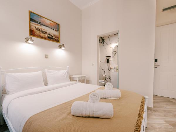 Neapolis 1897 Boutique Luxury Rooms : photo 2 de la chambre chambre double deluxe - 1er Étage